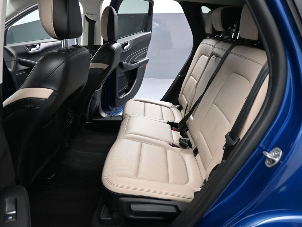 Certified 2022 Ford Escape Titanium w/ Class II Trailer Tow Package image 50