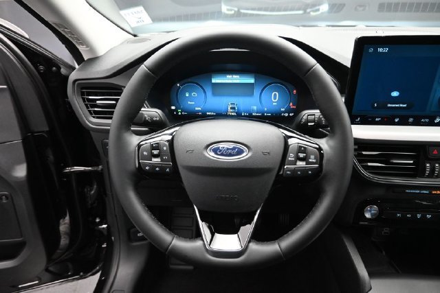Certified 2026 Ford Escape SE w/ PHEV Premium Package FWD image 15