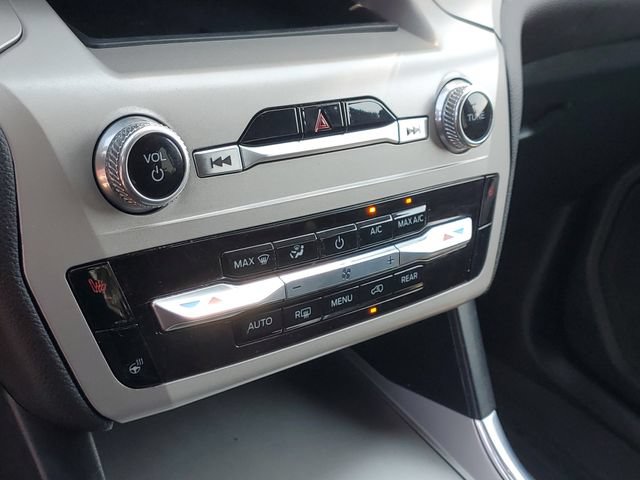 Certified 2023 Ford Explorer XLT w/ Equipment Group 202A AWD/4WD image 25