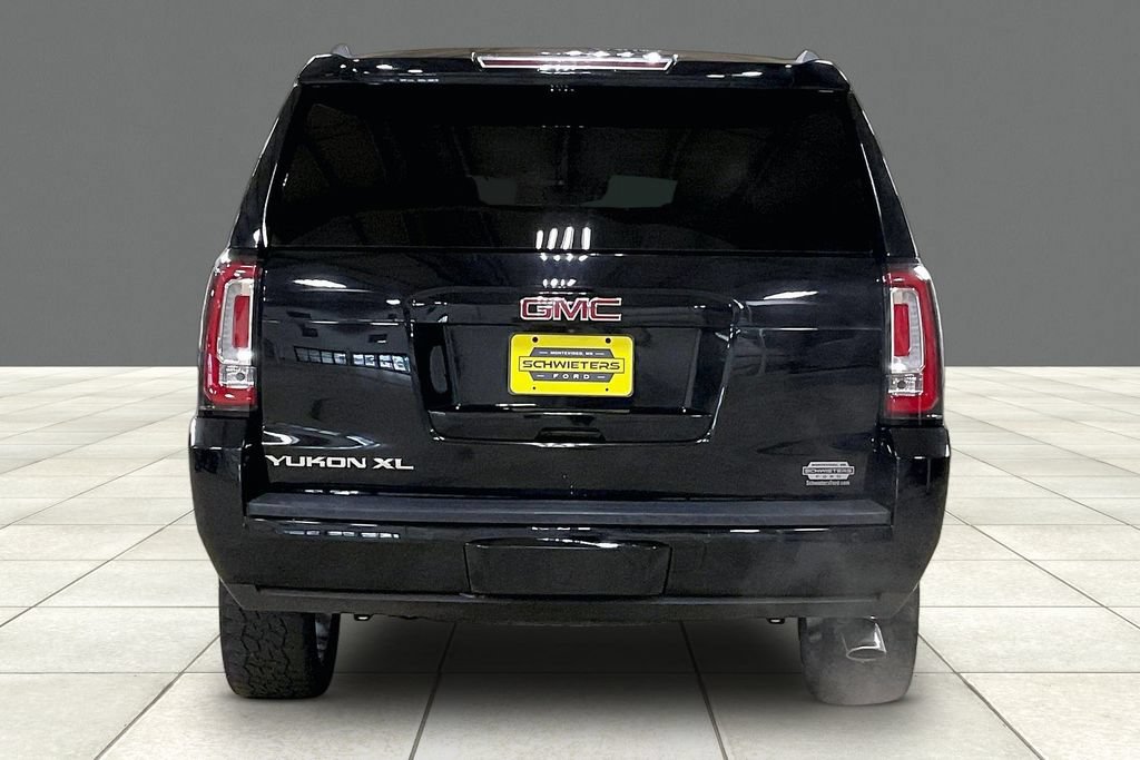 Used 2017 GMC Yukon XL SLT w/ Premium Edition AWD/4WD image 4