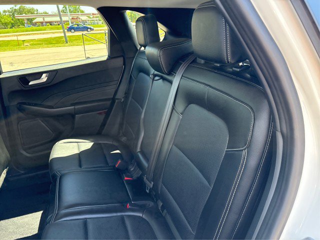 Certified 2022 Ford Escape SEL AWD/4WD image 10