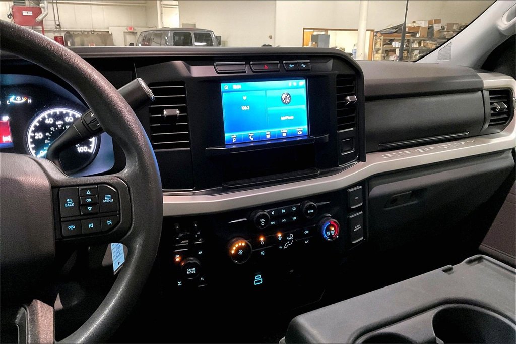 Certified 2023 Ford F250 XLT image 6