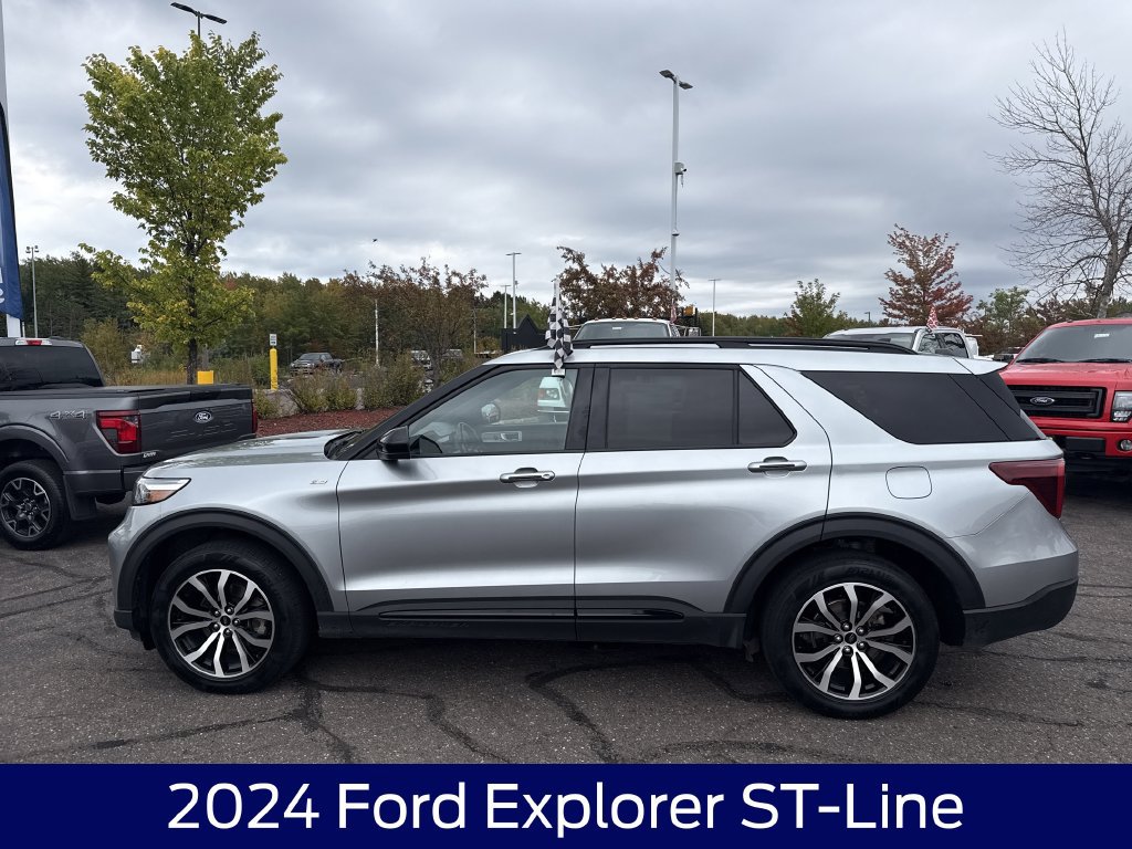 Certified 2024 Ford Explorer ST-Line w/ Class IV Trailer Tow Package AWD/4WD image 13