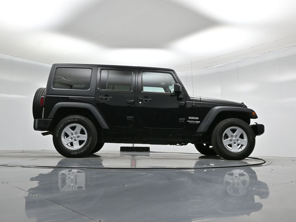 Used 2018 Jeep Wrangler Unlimited Sport S image 42