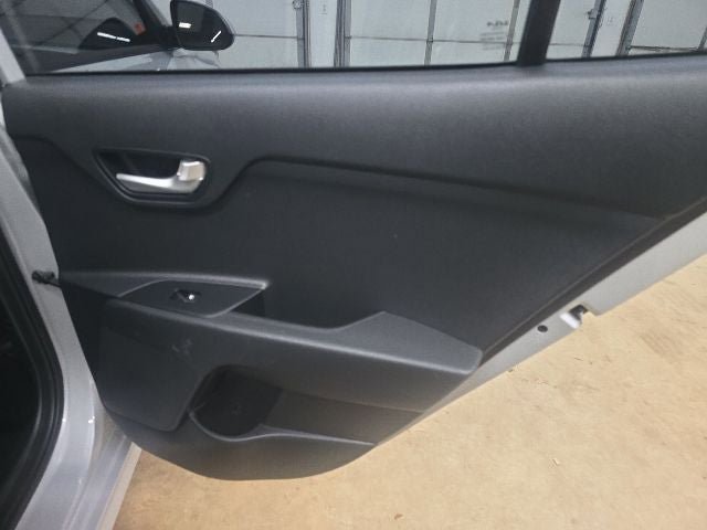 Used 2022 Kia Rio LX FWD image 7