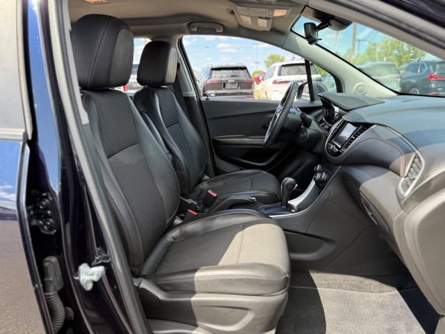Used 2022 Chevrolet Trax LT AWD/4WD image 15
