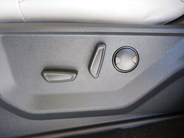 Certified 2025 Ford Expedition Active image 13