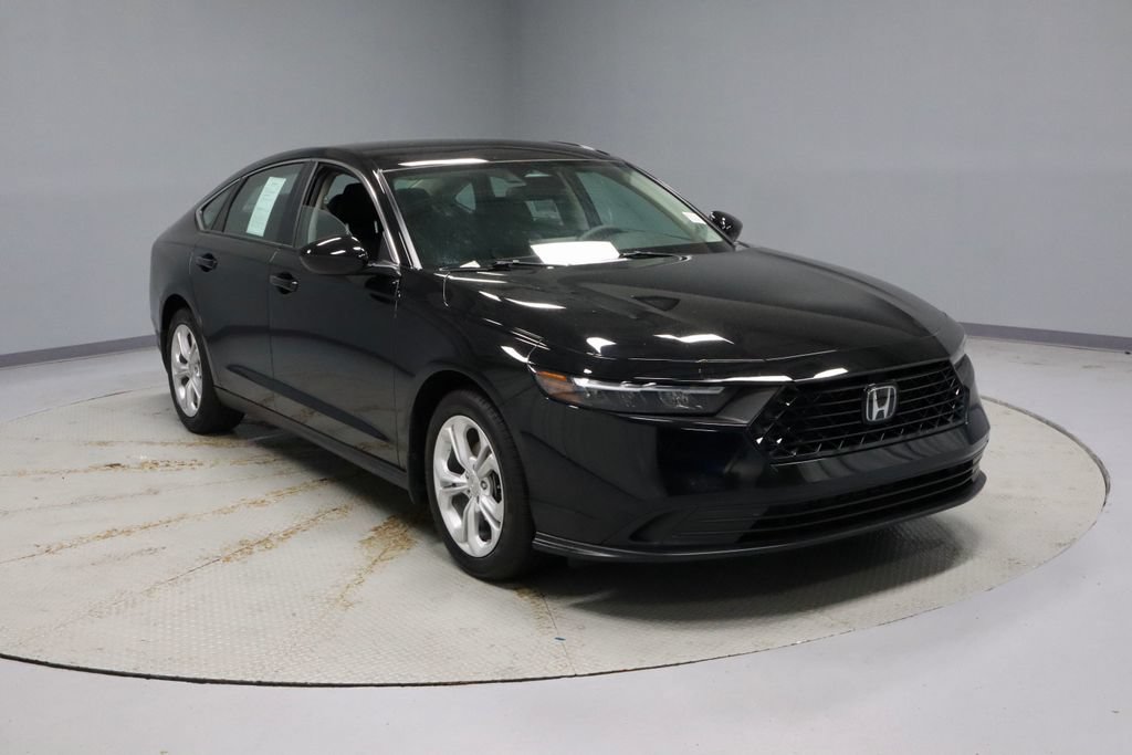 Used 2025 Honda Accord LX image 1