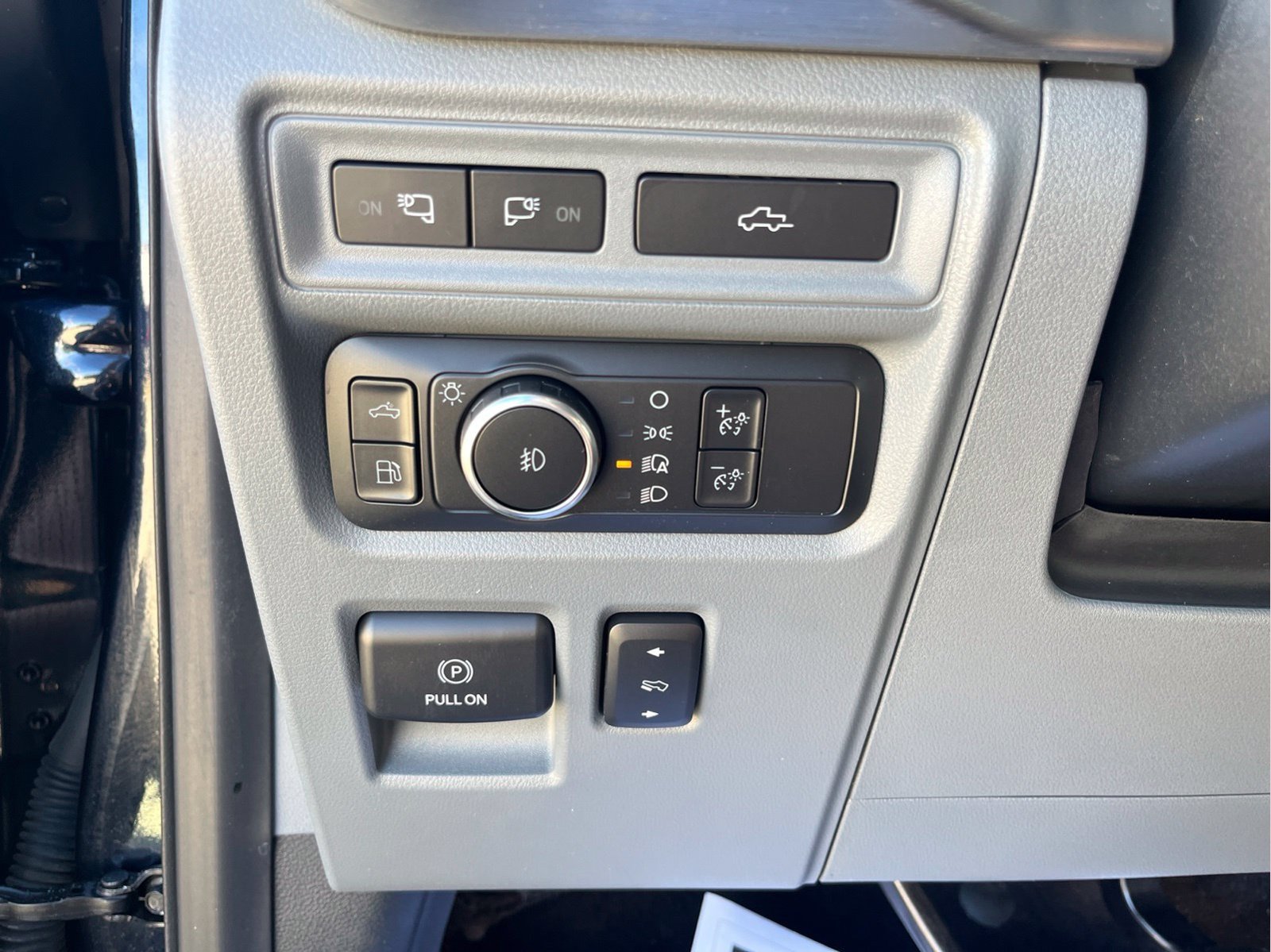 Certified 2022 Ford F150 Lariat w/ Equipment Group 502A High AWD/4WD image 14