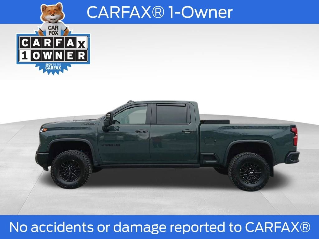 Used 2025 Chevrolet Silverado 2500 ZR2 w/ Technology Package image 2