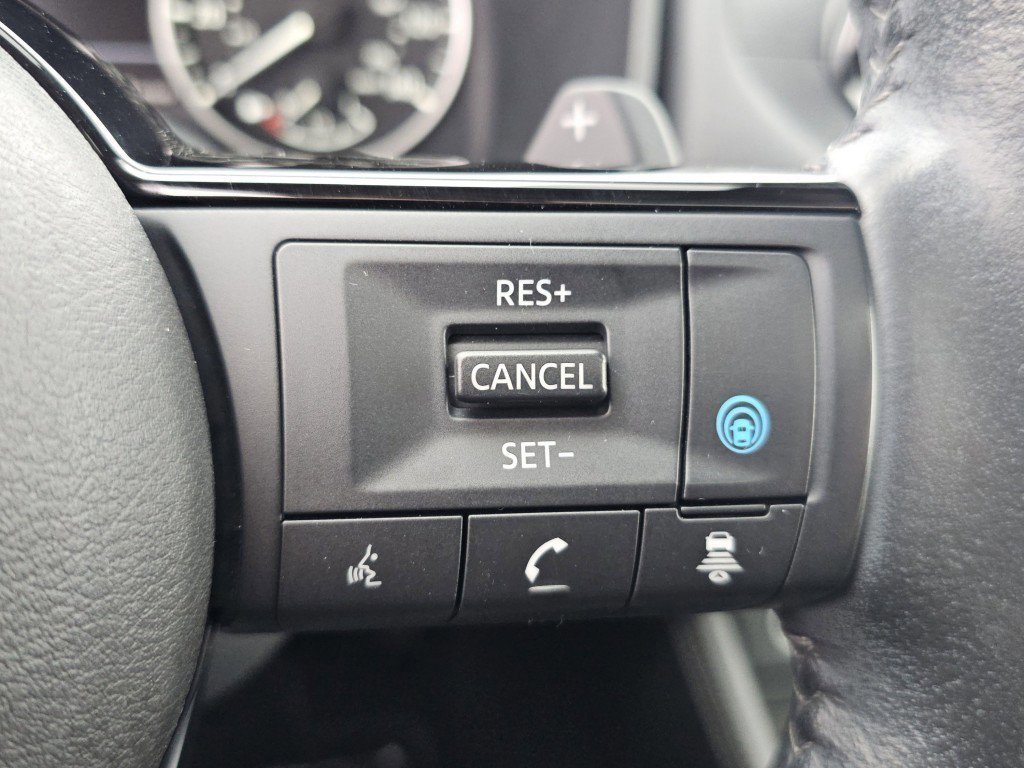 Used 2021 Nissan Rogue SL AWD/4WD image 18