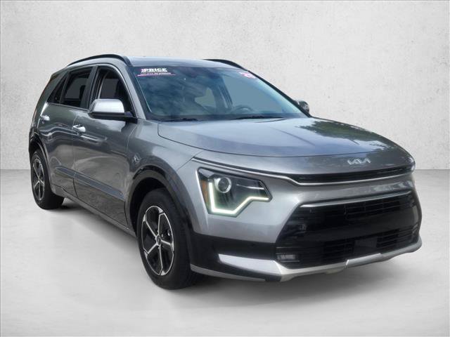 Used 2025 Kia Niro FWD image 3