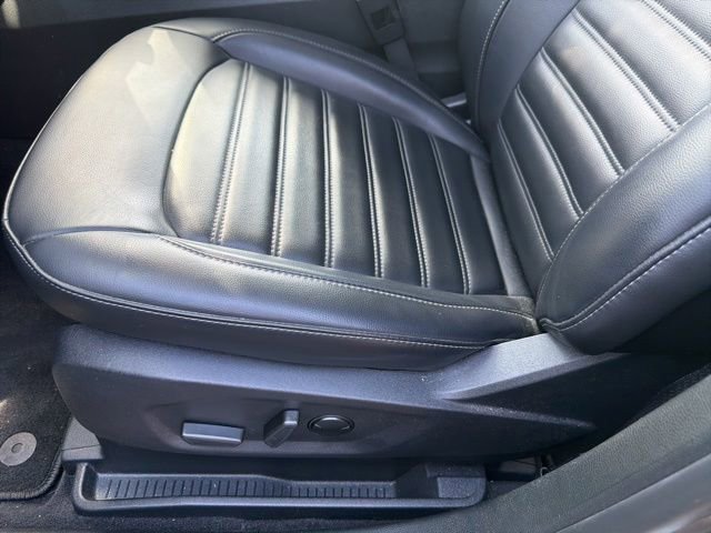 Certified 2024 Ford Edge SEL w/ Convenience Package AWD/4WD image 7