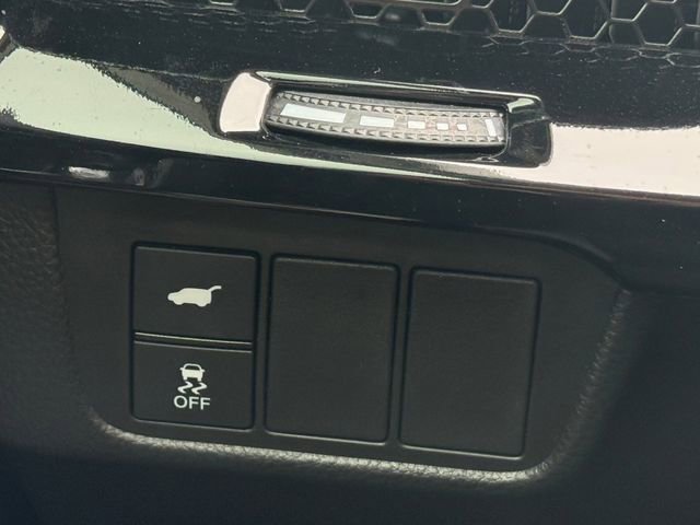 Used 2025 Honda CR-V EX-L image 13