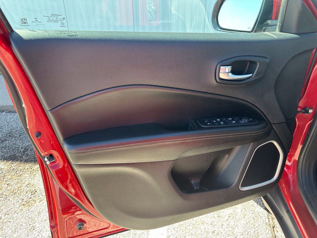 Used 2019 Jeep Compass Limited AWD/4WD image 13
