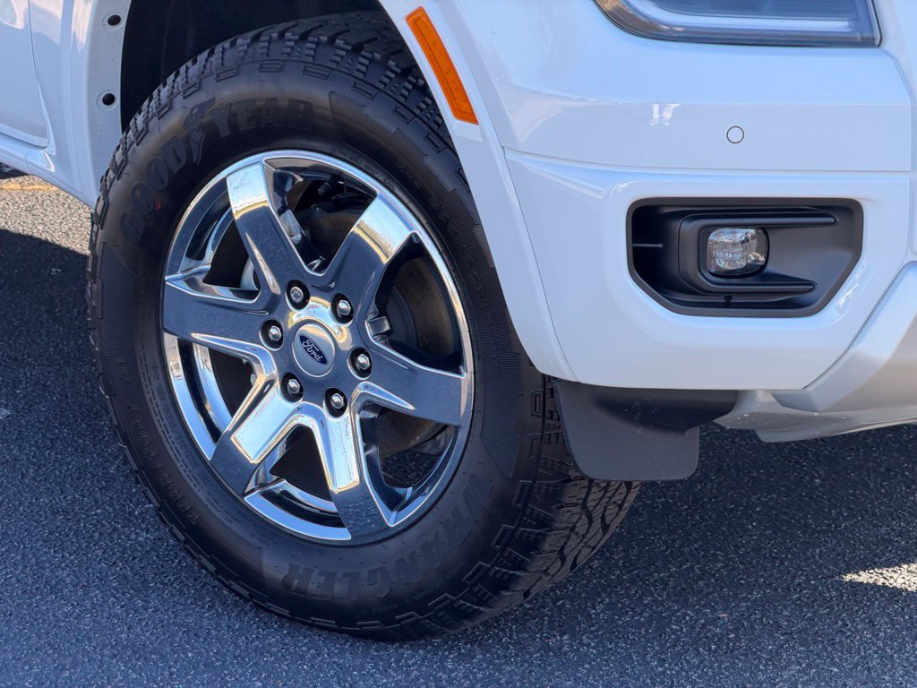 Certified 2025 Ford Ranger Lariat w/ FX4 Off-Road Package AWD/4WD image 10