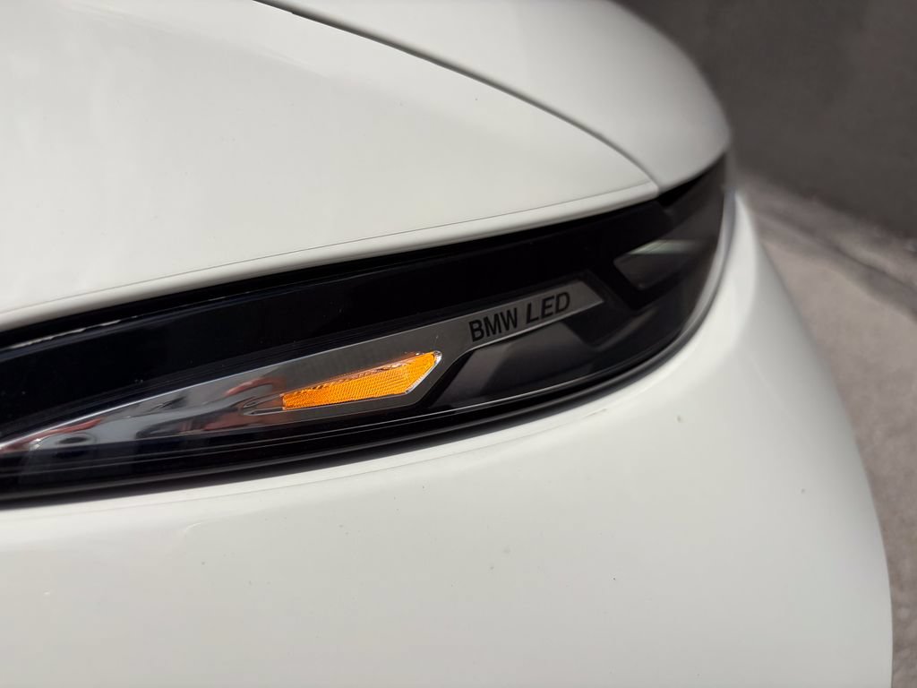 Used 2023 BMW X7 xDrive40i w/ M Sport Package AWD/4WD image 74