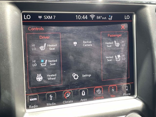 Used 2018 Jeep Grand Cherokee Overland AWD/4WD image 16