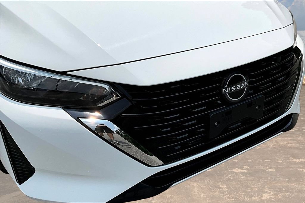 Used 2025 Nissan Sentra SV FWD image 35