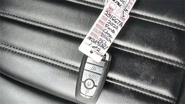 Certified 2022 Ford Edge SEL w/ Convenience Package image 31