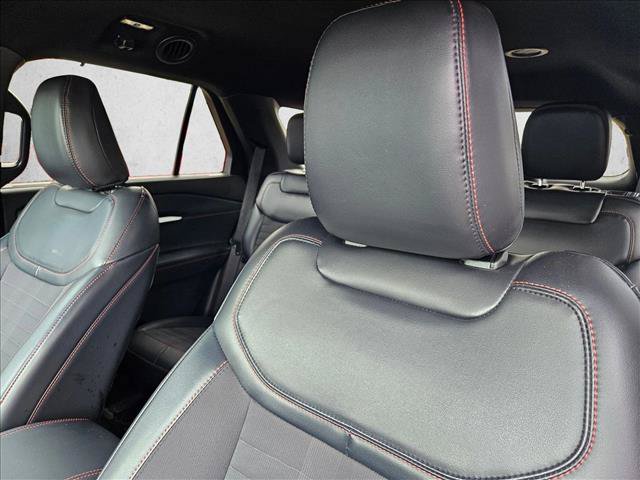 Certified 2025 Ford Explorer ST-Line w/ Premium Package RWD image 9