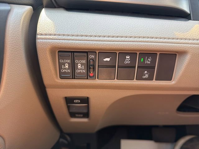 Used 2018 Honda Odyssey EX-L image 21