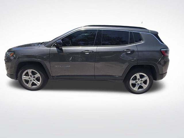 Used 2023 Jeep Compass Latitude w/ Convenience Group AWD/4WD image 8