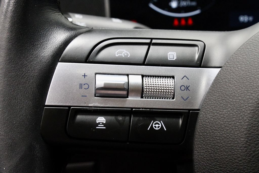 Used 2025 Hyundai Tucson SEL AWD/4WD image 26