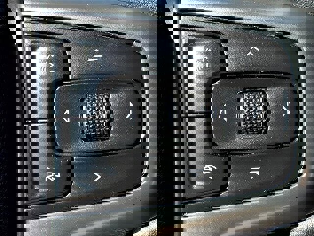 Used 2023 Chevrolet Silverado 1500 LT image 19