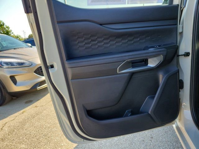 Certified 2025 Ford Ranger XLT w/ Black Appearance Package image 13