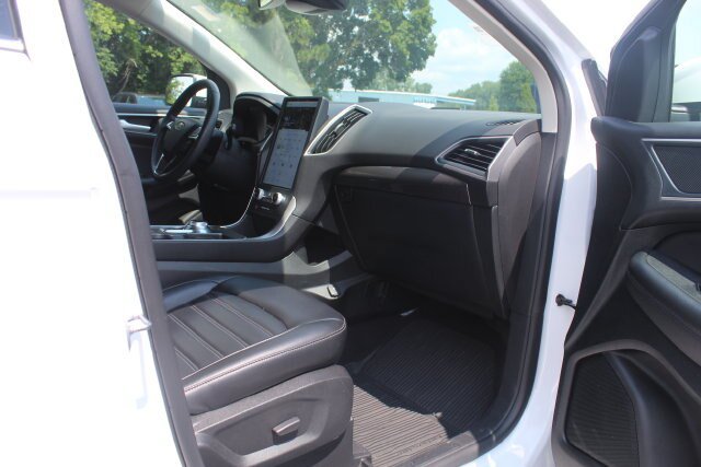Certified 2024 Ford Edge SEL w/ Convenience Package AWD/4WD image 26