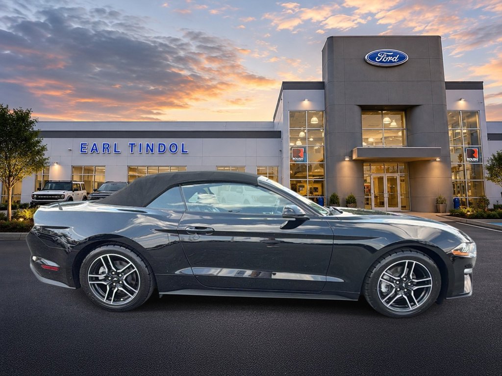 Certified 2020 Ford Mustang Premium RWD image 9