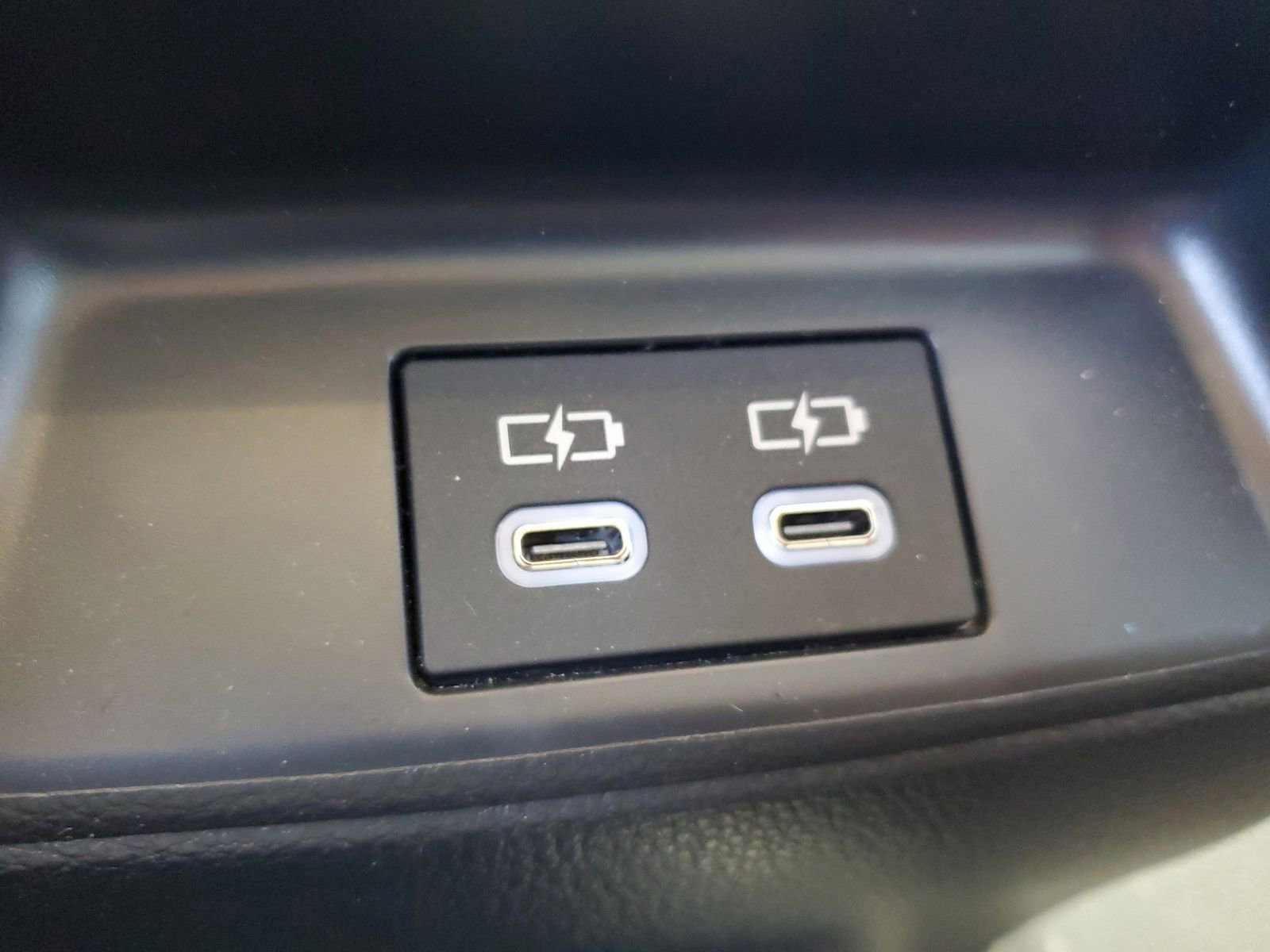 Used 2025 Toyota Corolla LE FWD image 12