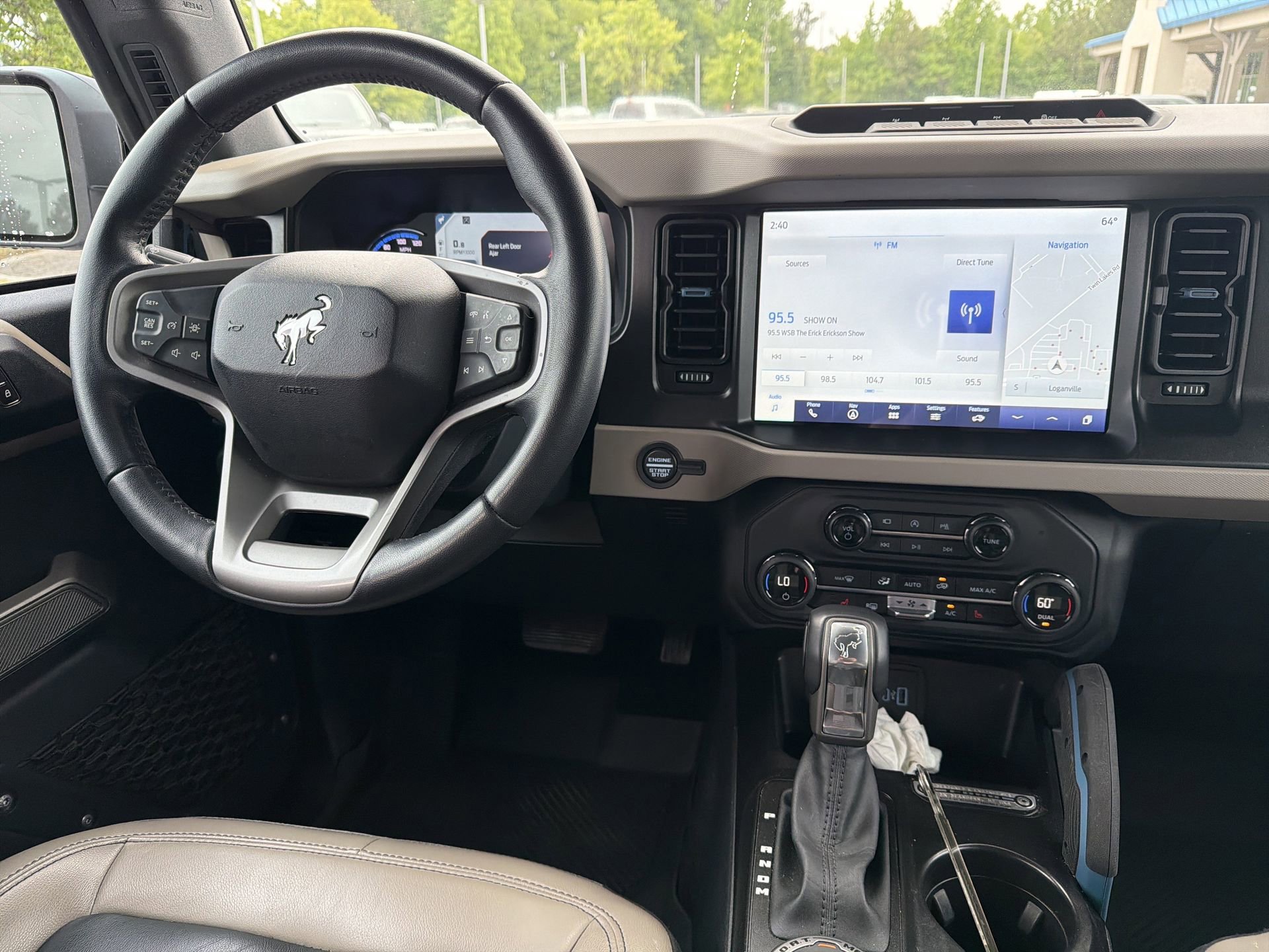 Certified 2023 Ford Bronco Wildtrak AWD/4WD image 3