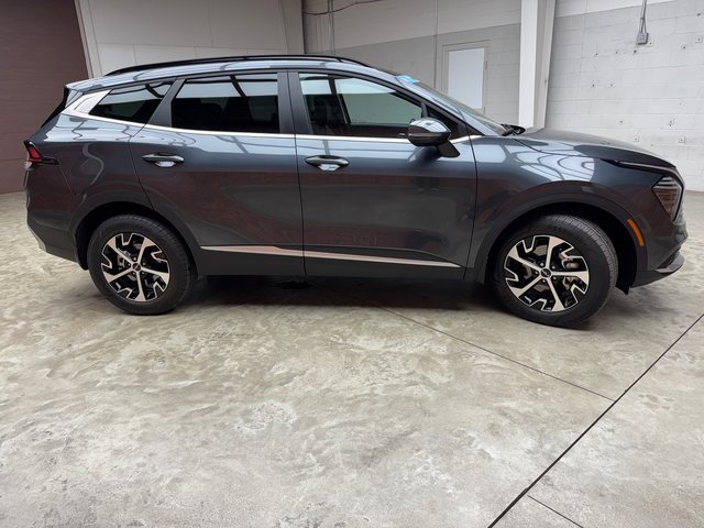 Used 2024 Kia Sportage EX w/ EX Premium Package image 6