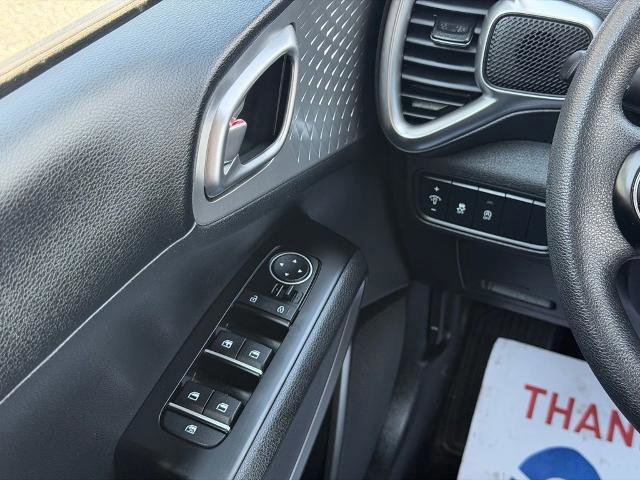 Used 2024 Kia Soul LX w/ Option Group 015 image 19