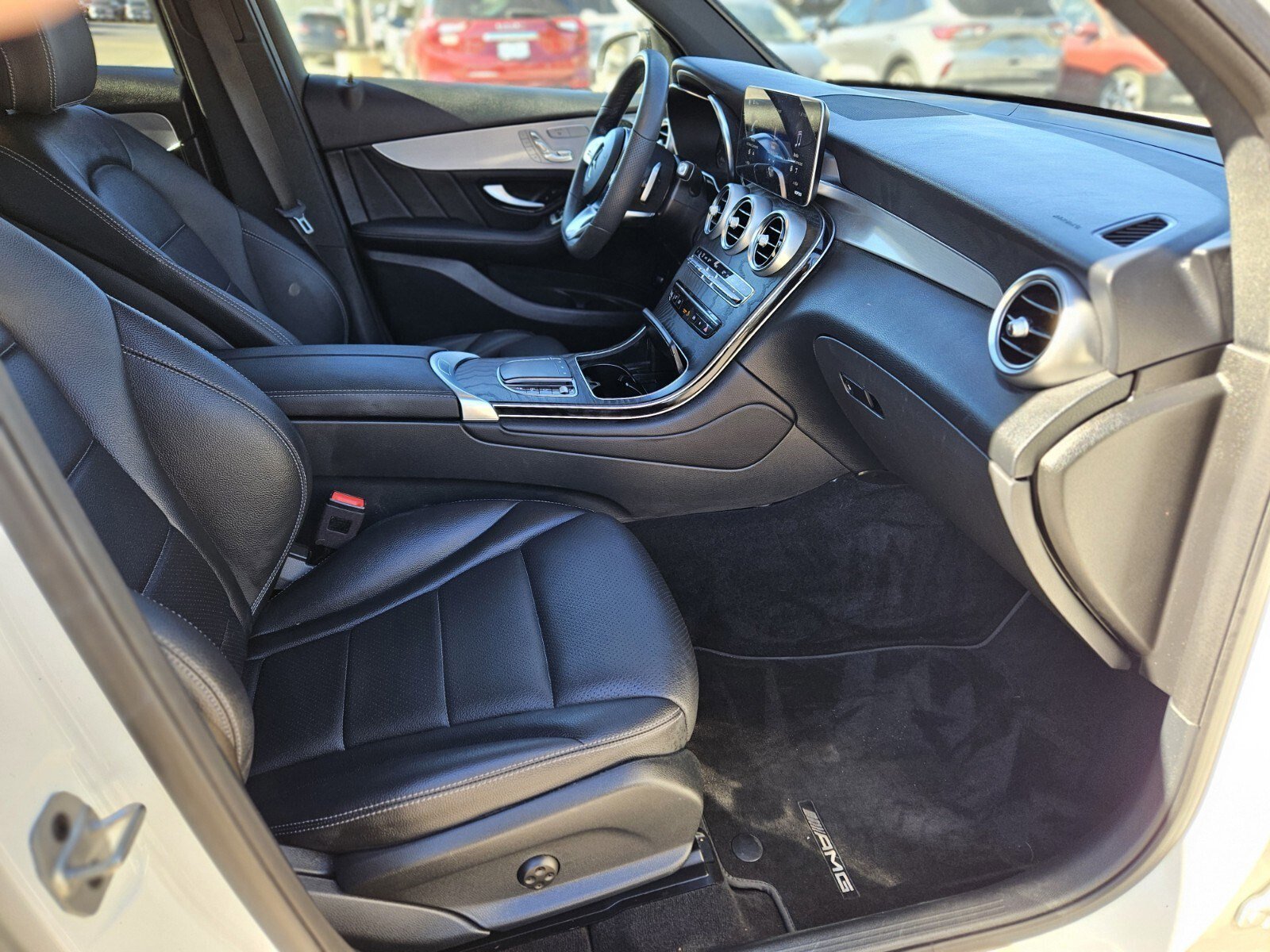 Used 2021 Mercedes-Benz GLC 300 image 12