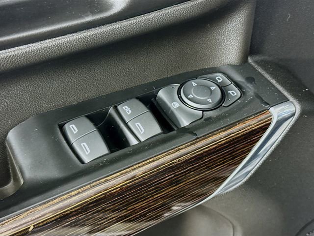 Used 2022 GMC Sierra 3500 SLE w/ SLE Value Package image 17