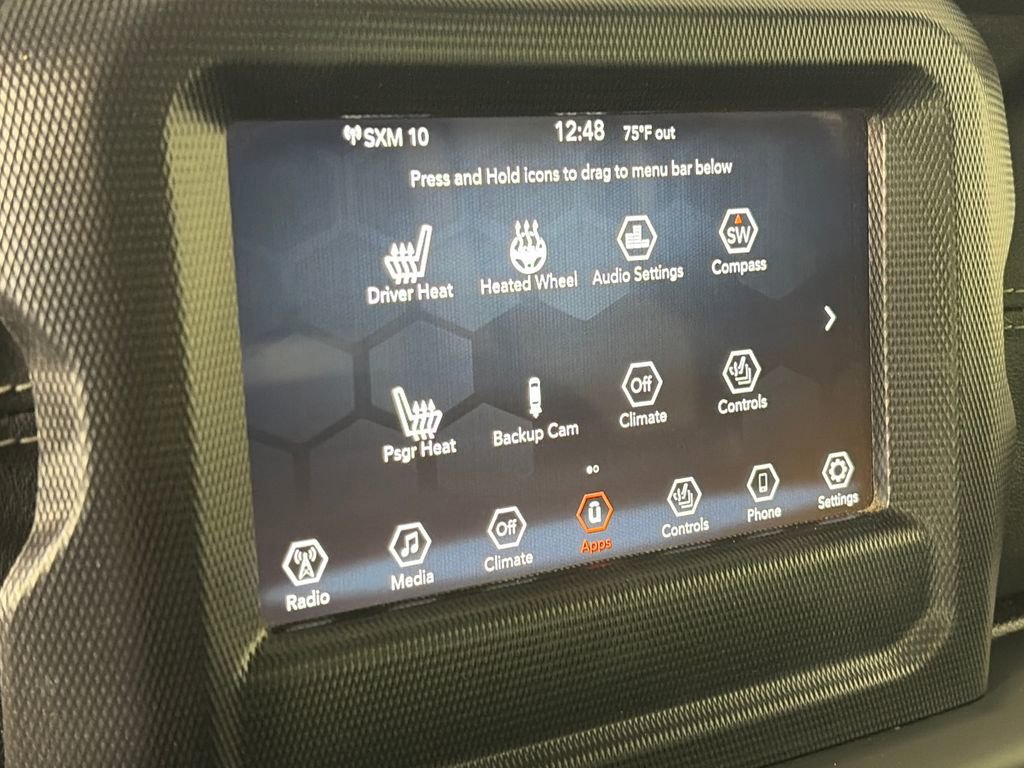 Used 2018 Jeep Wrangler Unlimited Sahara w/ Cold Weather Group AWD/4WD image 19