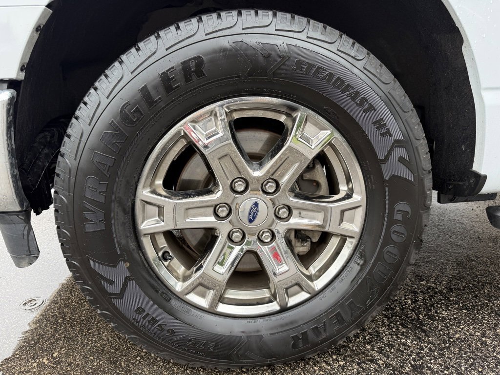 Certified 2022 Ford F150 XLT w/ Equipment Group 302A High image 21