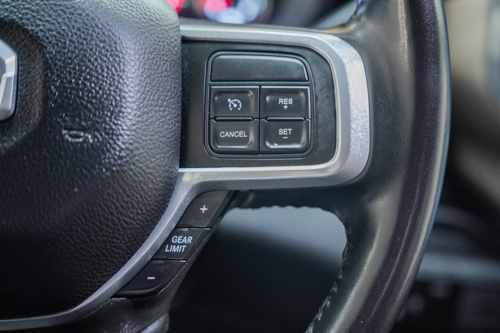 Used 2022 RAM 2500 Laramie AWD/4WD image 33
