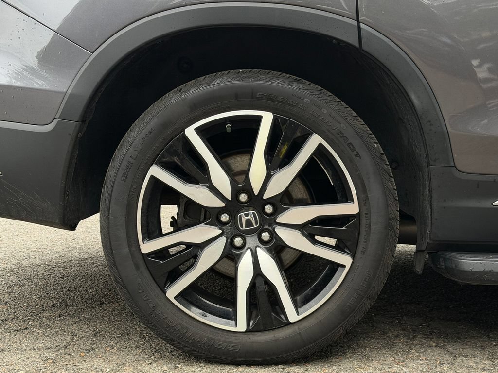 Used 2019 Honda Pilot Touring image 9