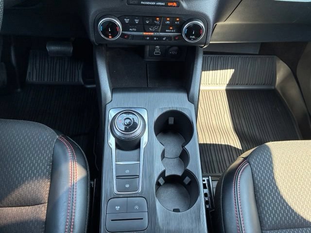 Certified 2025 Ford Escape ST-Line w/ Cold Weather Package AWD/4WD image 25
