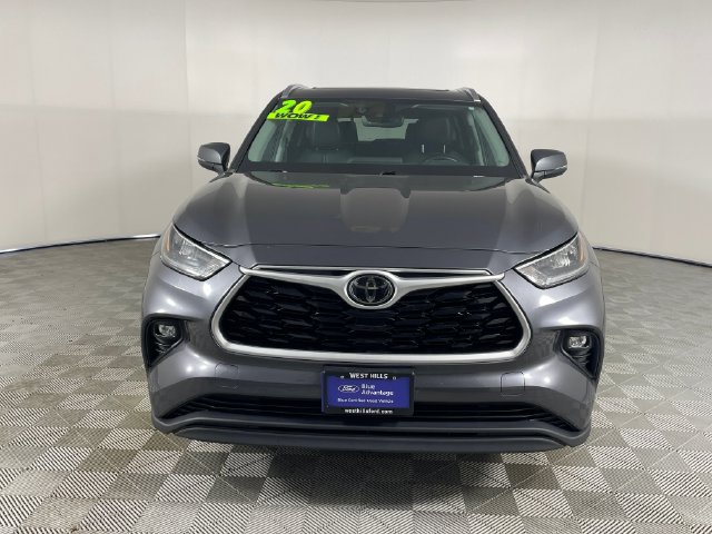Used 2020 Toyota Highlander XLE AWD/4WD image 18