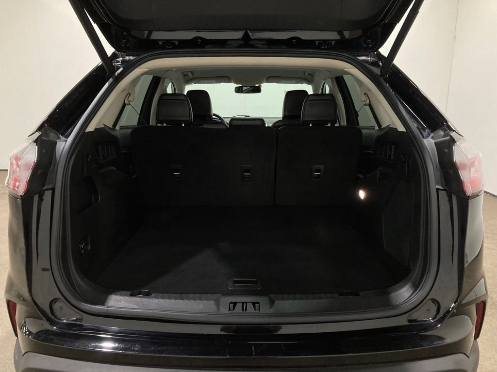 Certified 2023 Ford Edge Titanium image 9