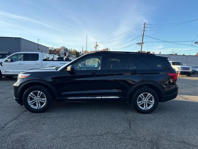 Certified 2023 Ford Explorer XLT w/ Equipment Group 202A image 4
