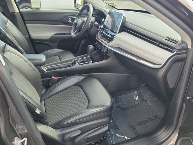 Used 2022 Jeep Compass Latitude image 16