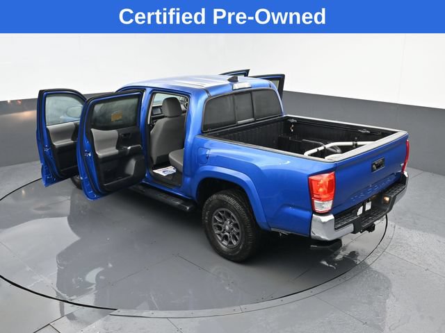 Used 2017 Toyota Tacoma SR5 w/ Exterior Package AWD/4WD image 25