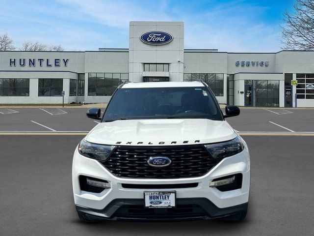 Certified 2023 Ford Explorer ST-Line w/ Class IV Trailer Tow Package AWD/4WD image 2