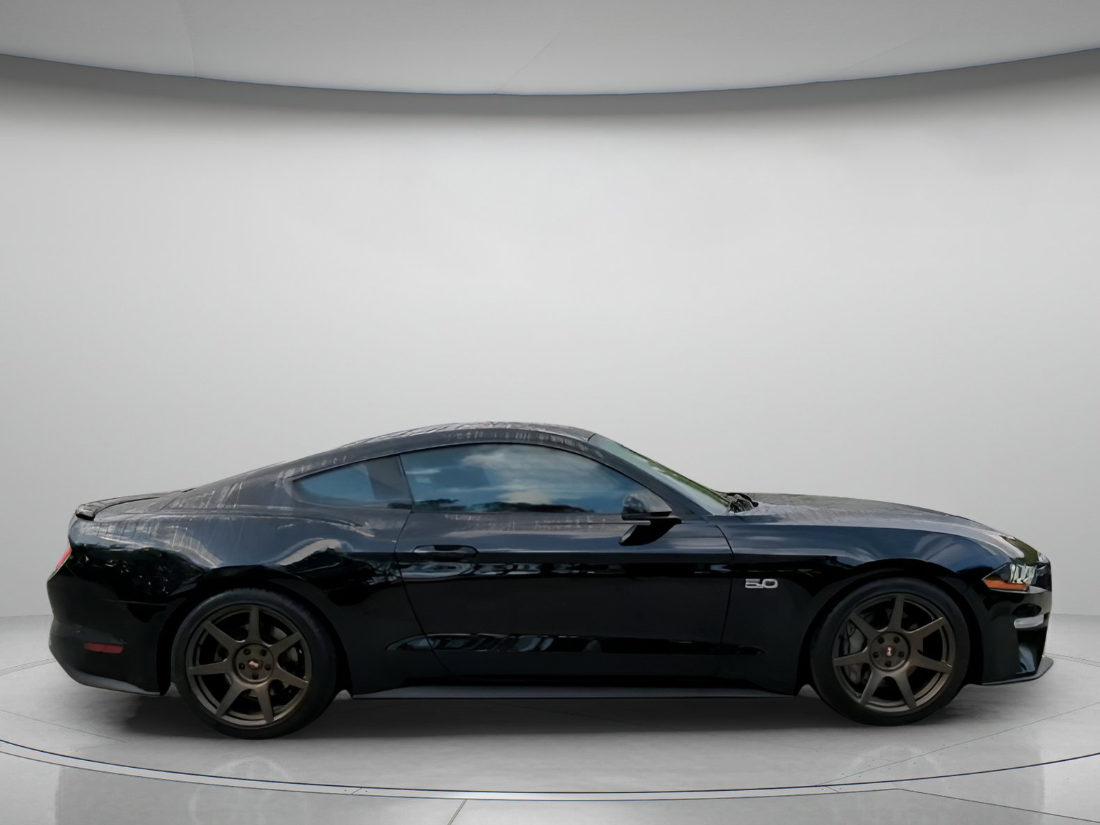 Certified 2022 Ford Mustang GT Premium w/ Equipment Group 401A RWD image 32